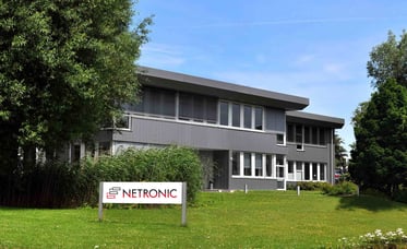 NetronicSommerPanorama_kleiner_Logo neu-min